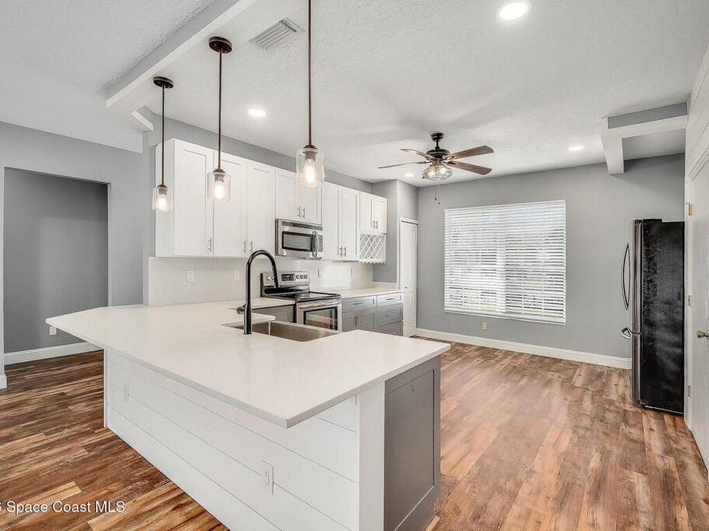 4030 Caparosa Circle, Melbourne, FL 32940