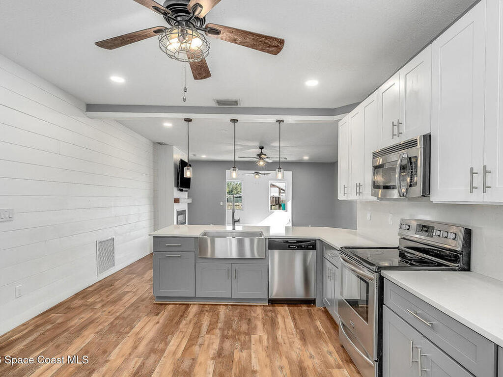 4030 Caparosa Circle, Melbourne, FL 32940