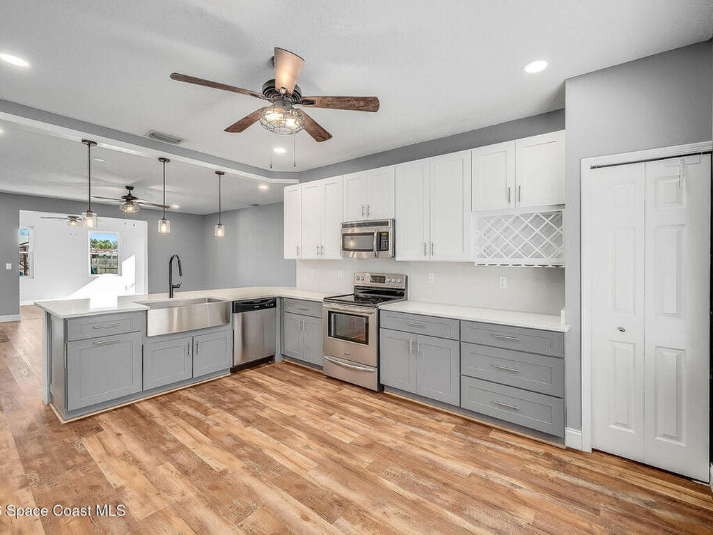 4030 Caparosa Circle, Melbourne, FL 32940