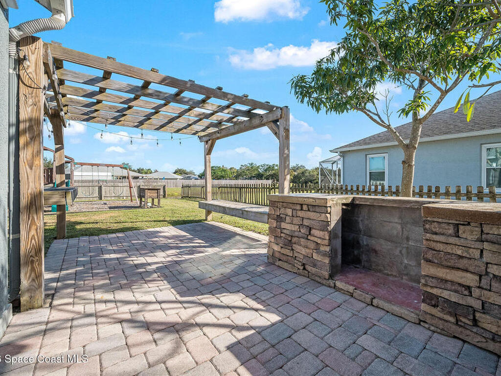 4030 Caparosa Circle, Melbourne, FL 32940