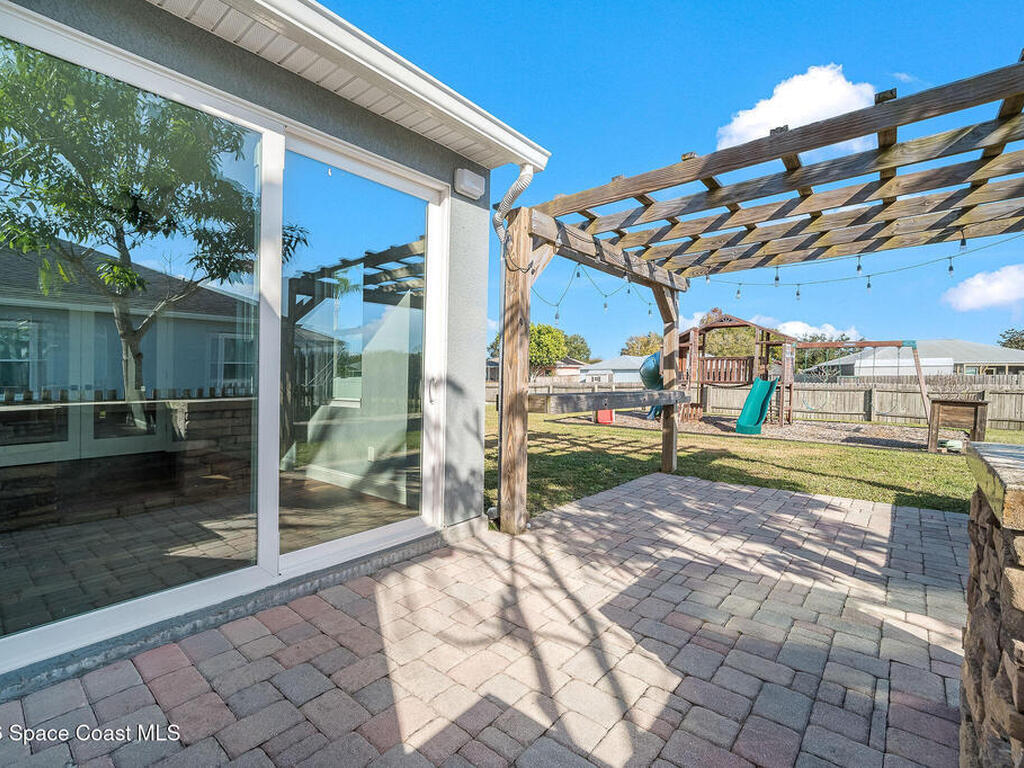 4030 Caparosa Circle, Melbourne, FL 32940