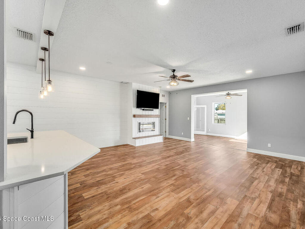 4030 Caparosa Circle, Melbourne, FL 32940