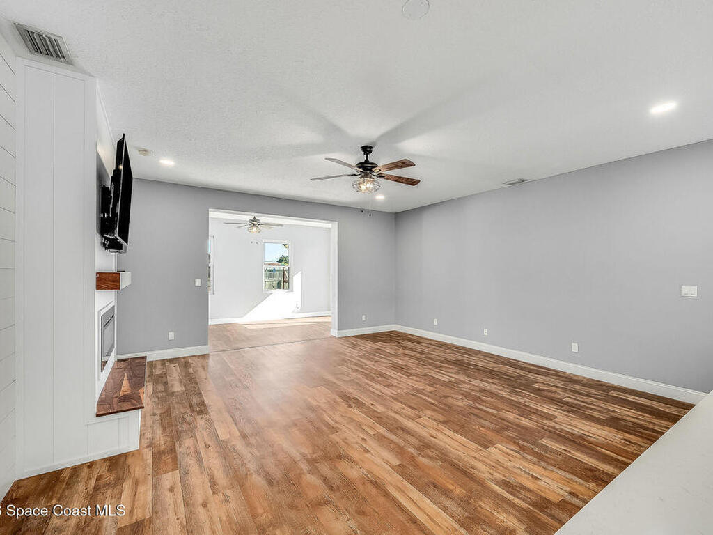 4030 Caparosa Circle, Melbourne, FL 32940