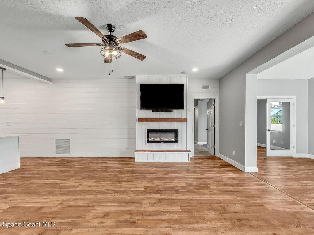 4030 Caparosa Circle, Melbourne, FL 32940