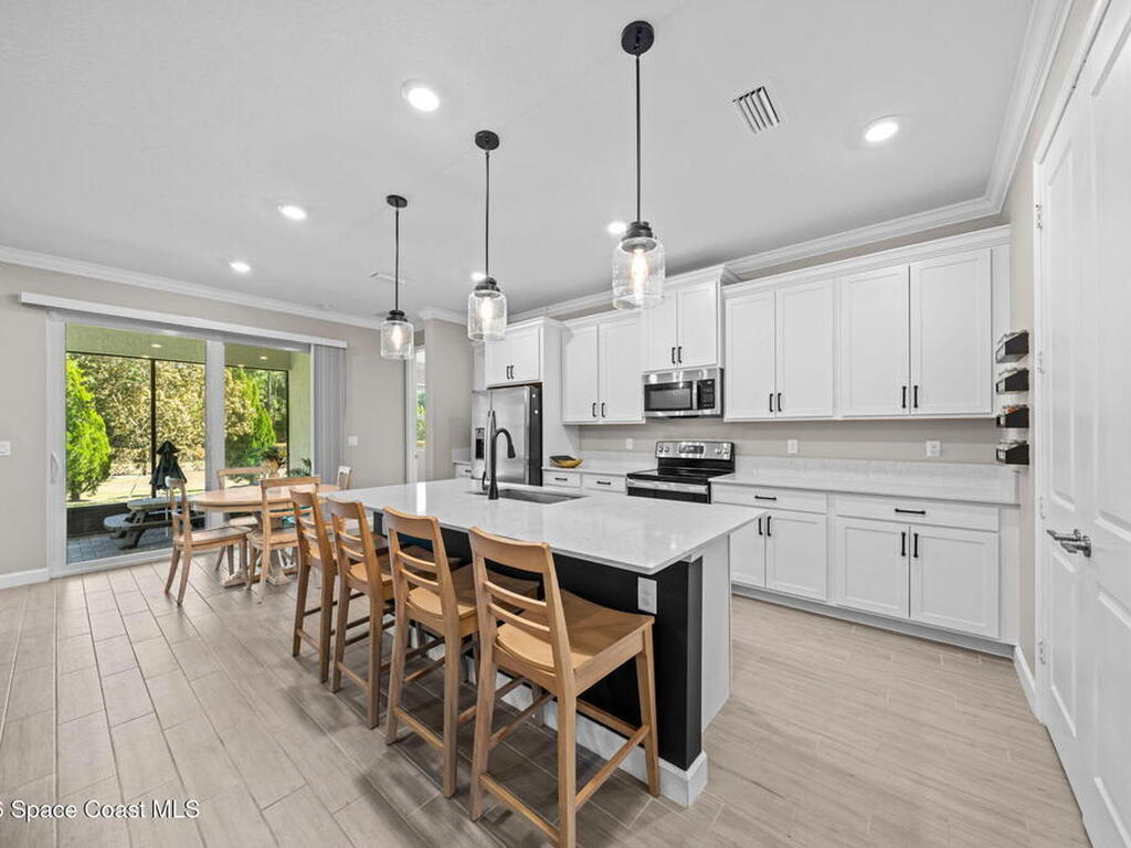 492 Veridian Circle, Palm Bay, FL 32907