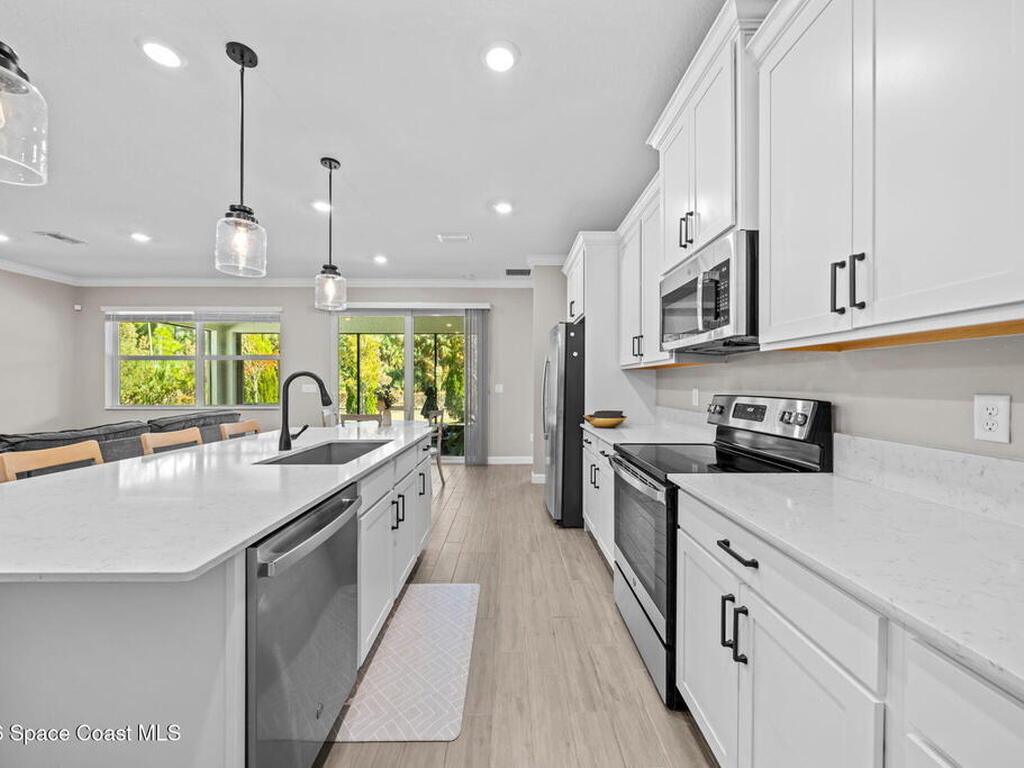 492 Veridian Circle, Palm Bay, FL 32907