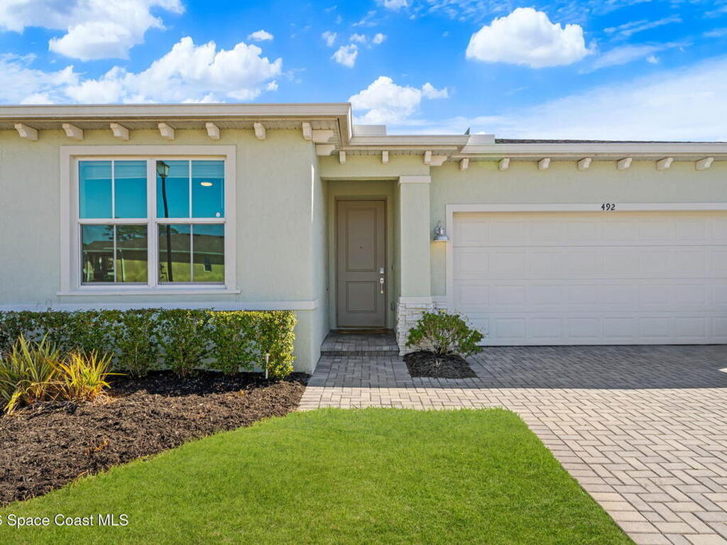 492 Veridian Circle, Palm Bay, FL 32907