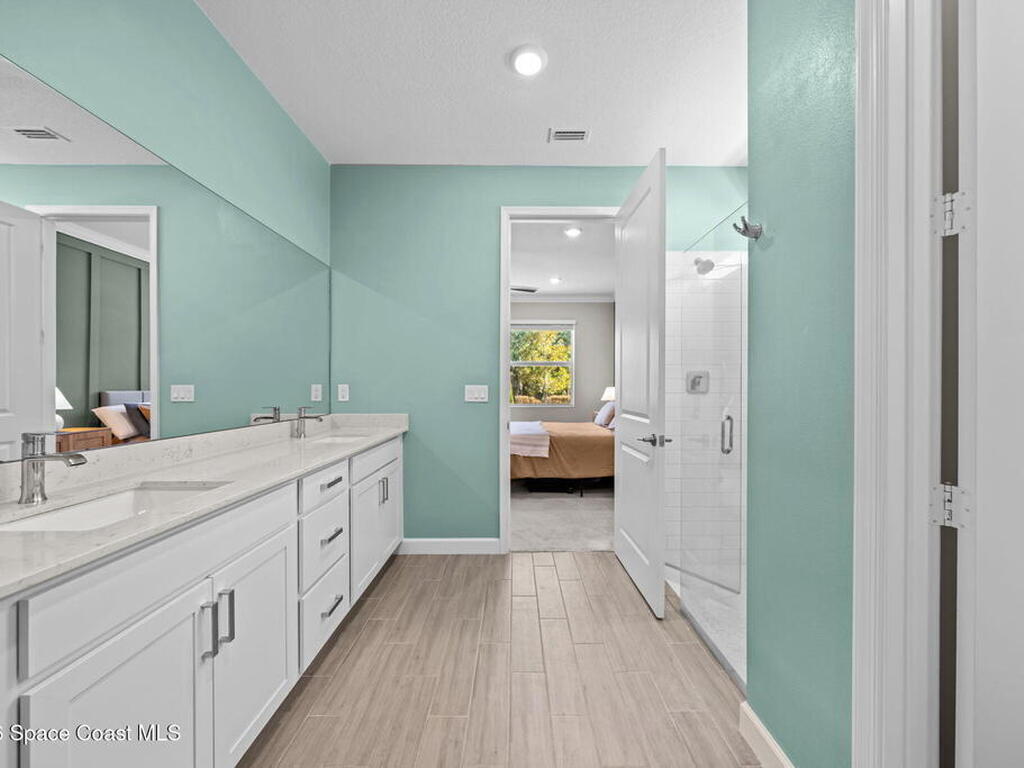 492 Veridian Circle, Palm Bay, FL 32907