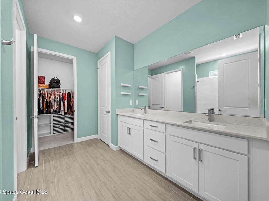 492 Veridian Circle, Palm Bay, FL 32907