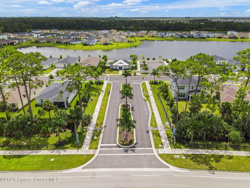 492 Veridian Circle, Palm Bay, FL 32907