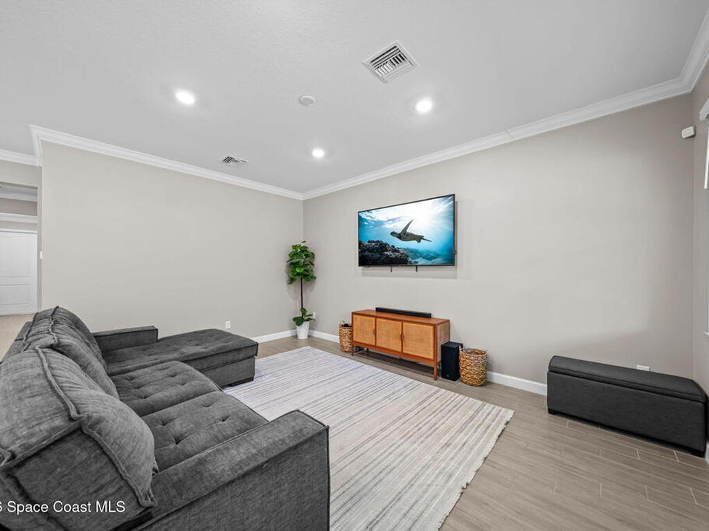 492 Veridian Circle, Palm Bay, FL 32907