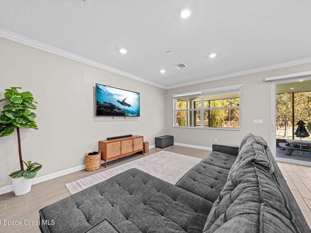 492 Veridian Circle, Palm Bay, FL 32907