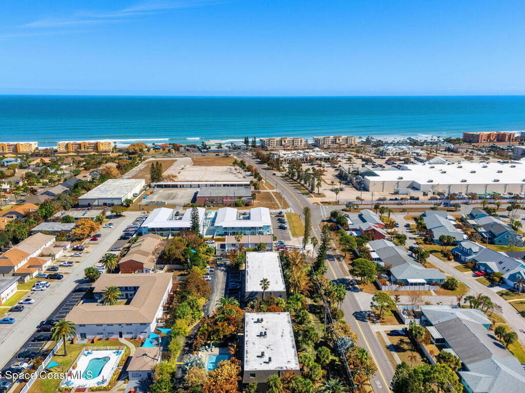 1010 Pinetree Drive, Indian Harbour Beach, FL 32937