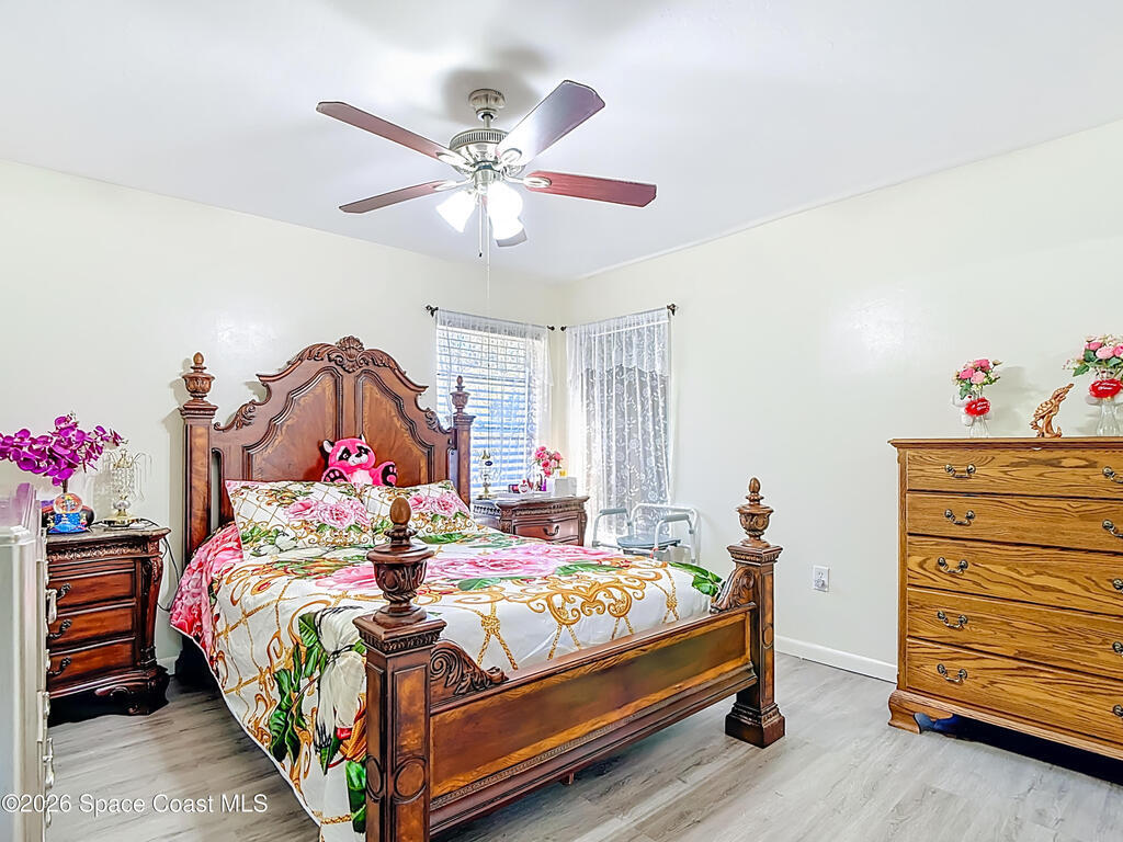 216 Greenwood Avenue, Lehigh Acres, FL 33936