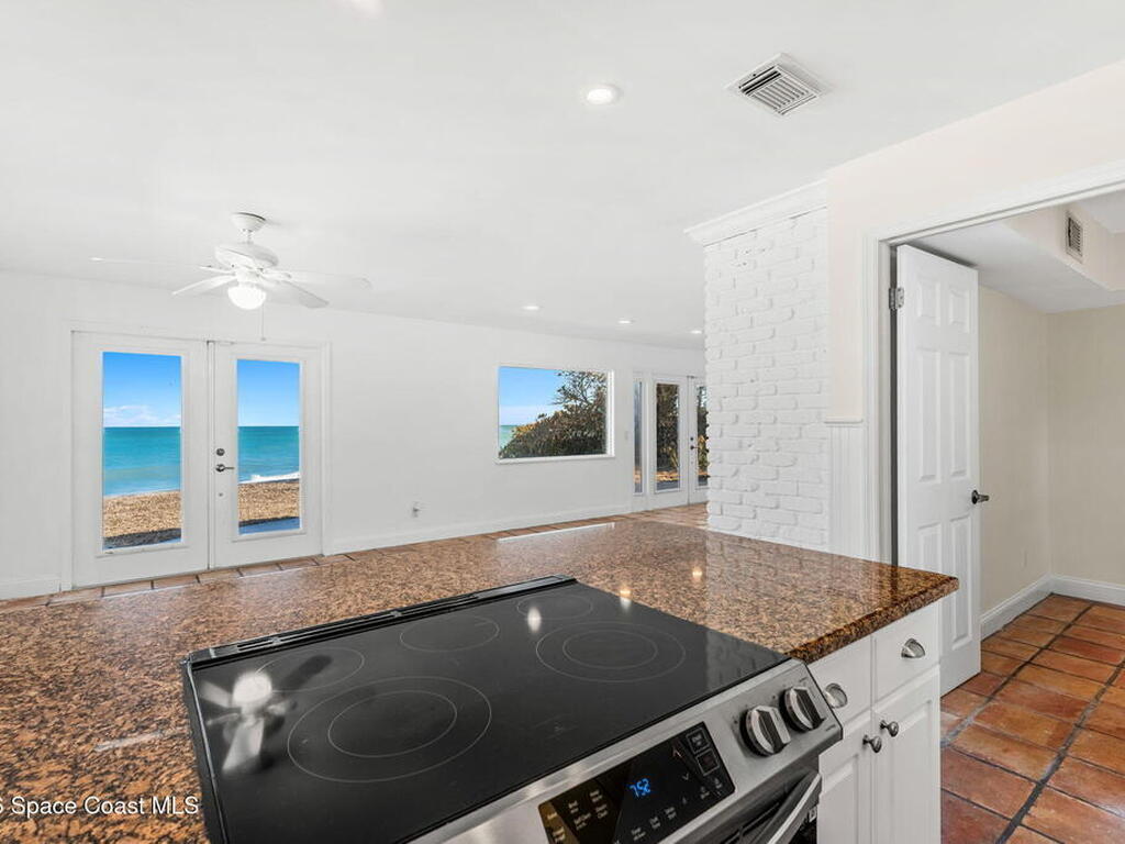 9556 Doubloon Drive, Vero Beach, FL 32963