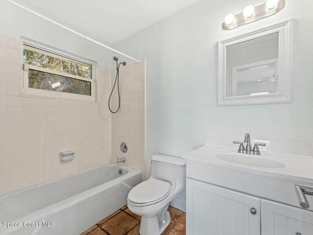 9556 Doubloon Drive, Vero Beach, FL 32963