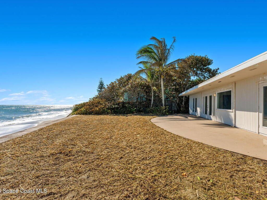 9556 Doubloon Drive, Vero Beach, FL 32963