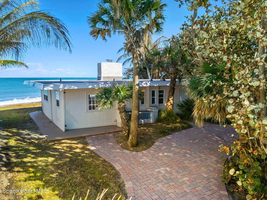 9556 Doubloon Drive, Vero Beach, FL 32963