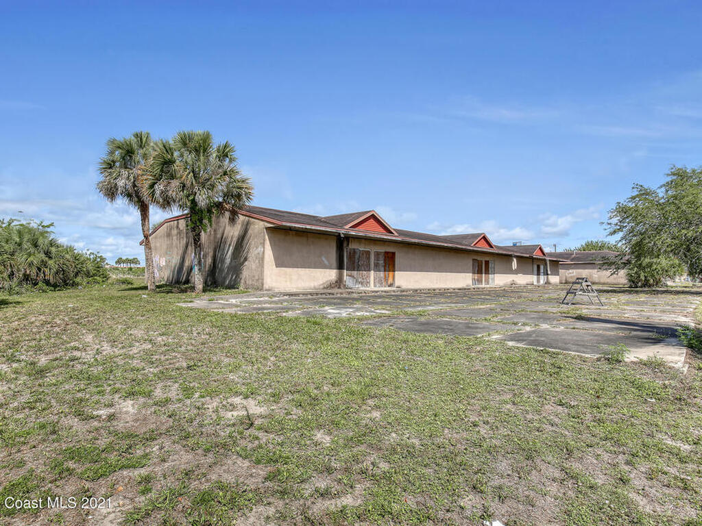 8251 Windover Way, Titusville, FL 32780