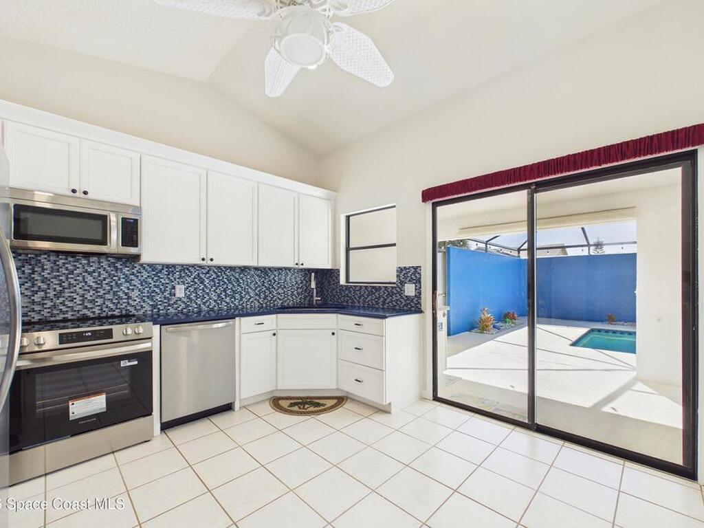 325 Country Walk Street, Melbourne, FL 32940