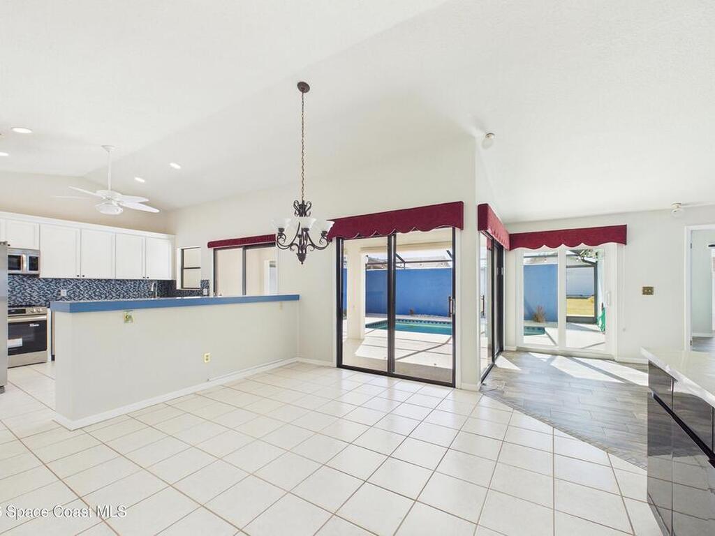 325 Country Walk Street, Melbourne, FL 32940