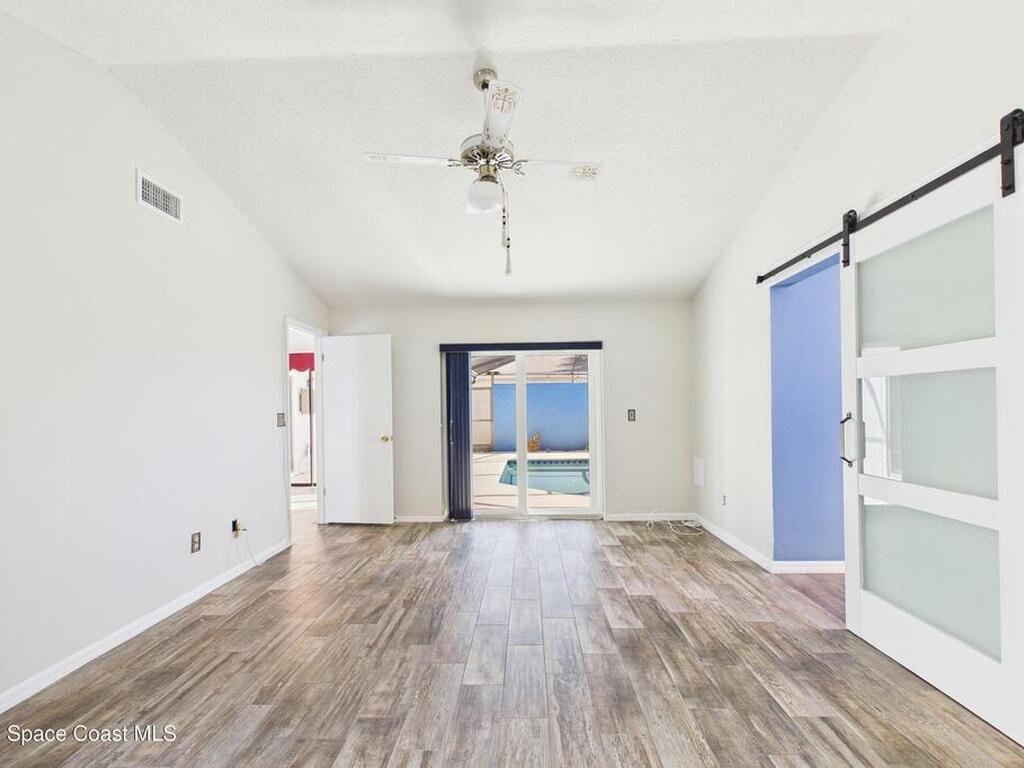 325 Country Walk Street, Melbourne, FL 32940