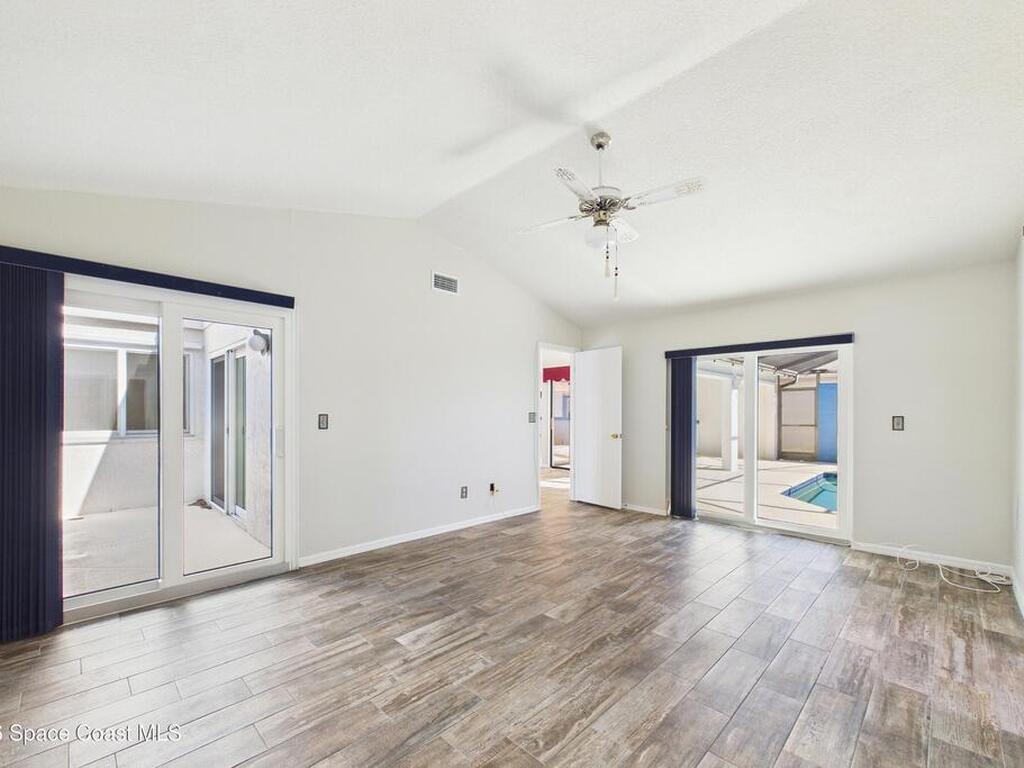 325 Country Walk Street, Melbourne, FL 32940