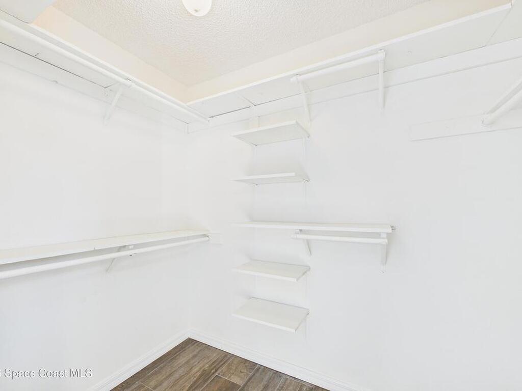 325 Country Walk Street, Melbourne, FL 32940