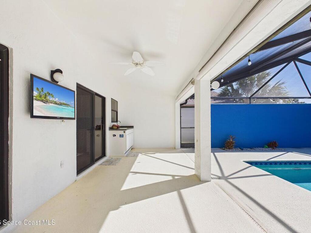 325 Country Walk Street, Melbourne, FL 32940