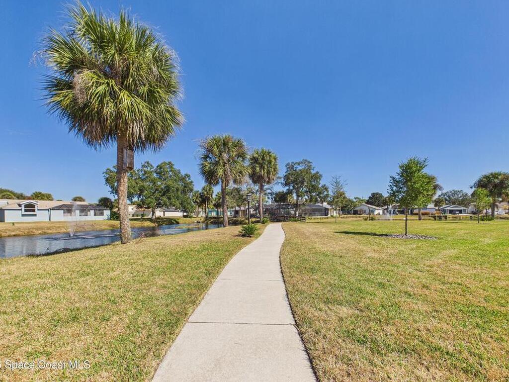 325 Country Walk Street, Melbourne, FL 32940