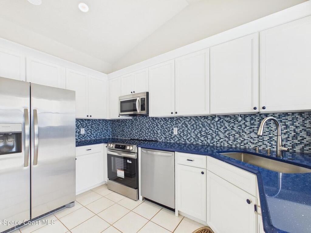 325 Country Walk Street, Melbourne, FL 32940