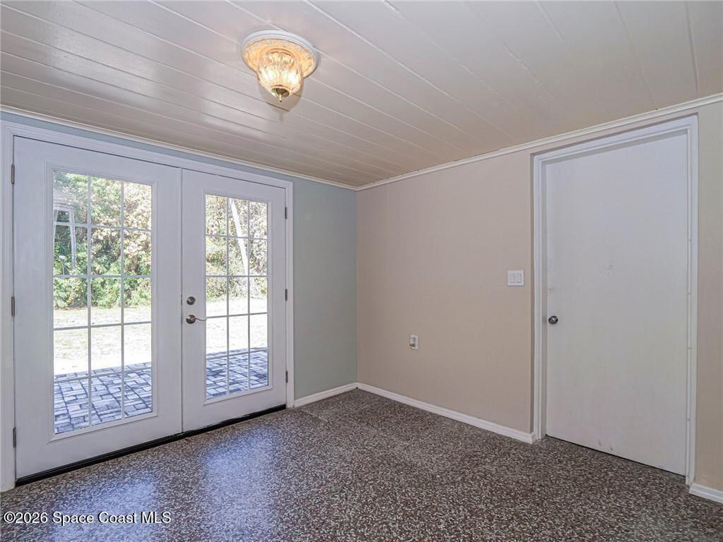 2049 50th Avenue, Vero Beach, FL 32966