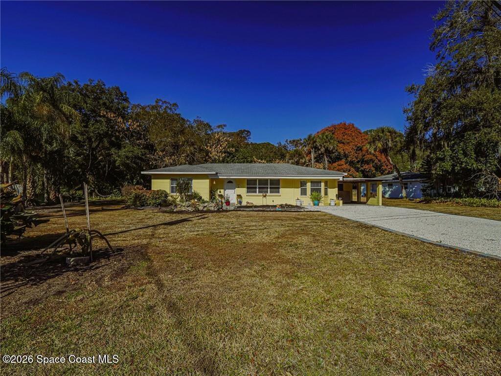 2049 50th Avenue, Vero Beach, FL 32966