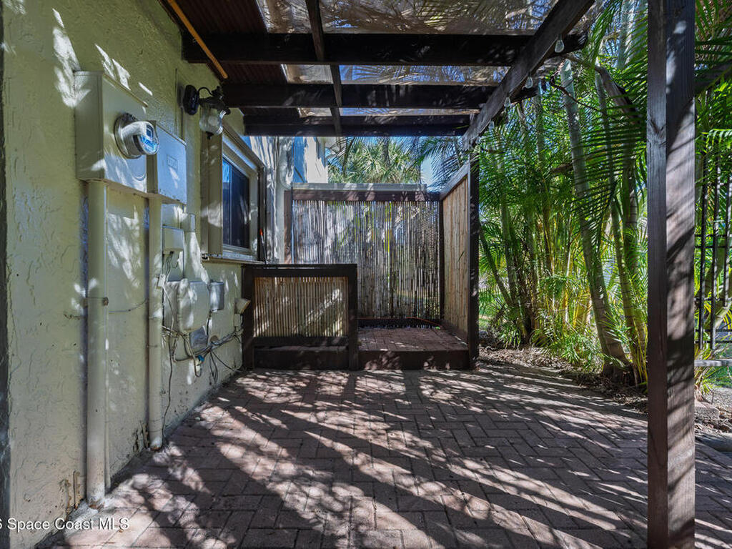 405 Hawthorne Court, Indian Harbour Beach, FL 32937