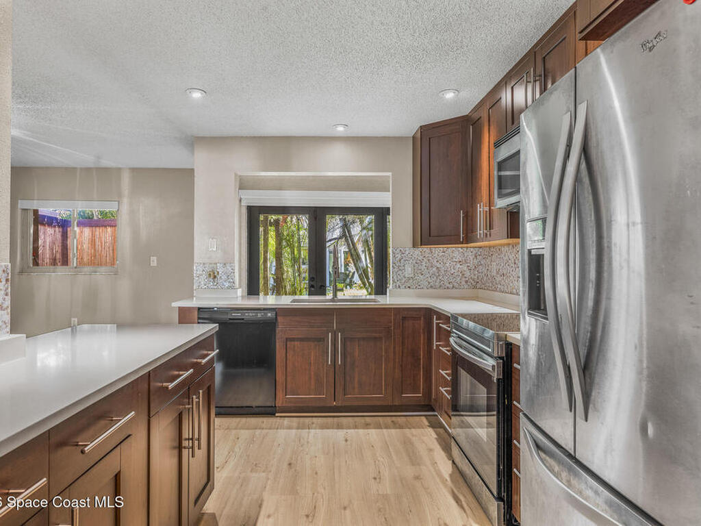 405 Hawthorne Court, Indian Harbour Beach, FL 32937