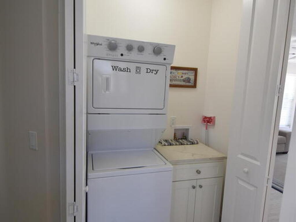 110 W Fee Avenue, Melbourne, FL 32901