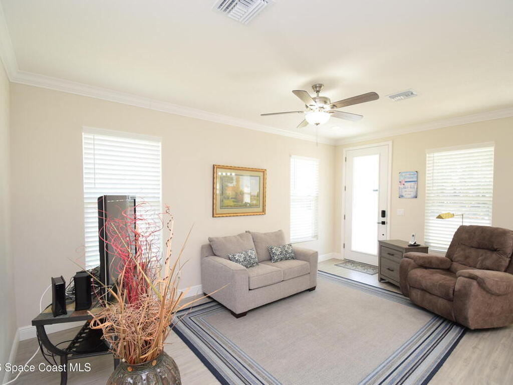 110 W Fee Avenue, Melbourne, FL 32901