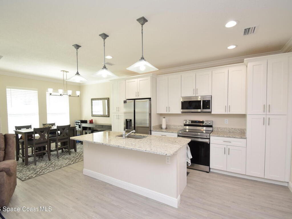 110 W Fee Avenue, Melbourne, FL 32901