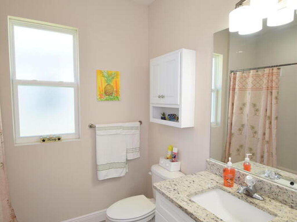 110 W Fee Avenue, Melbourne, FL 32901