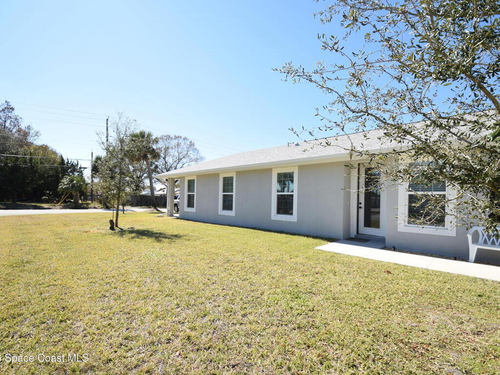 110 W Fee Avenue, Melbourne, FL 32901