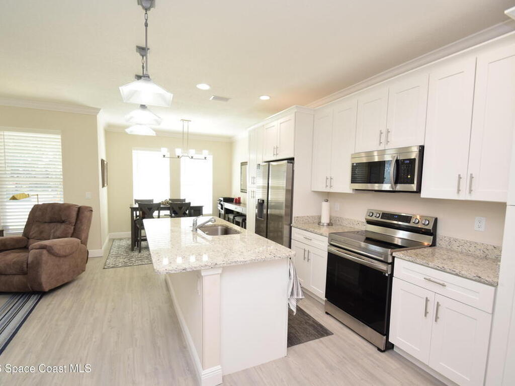 110 W Fee Avenue, Melbourne, FL 32901