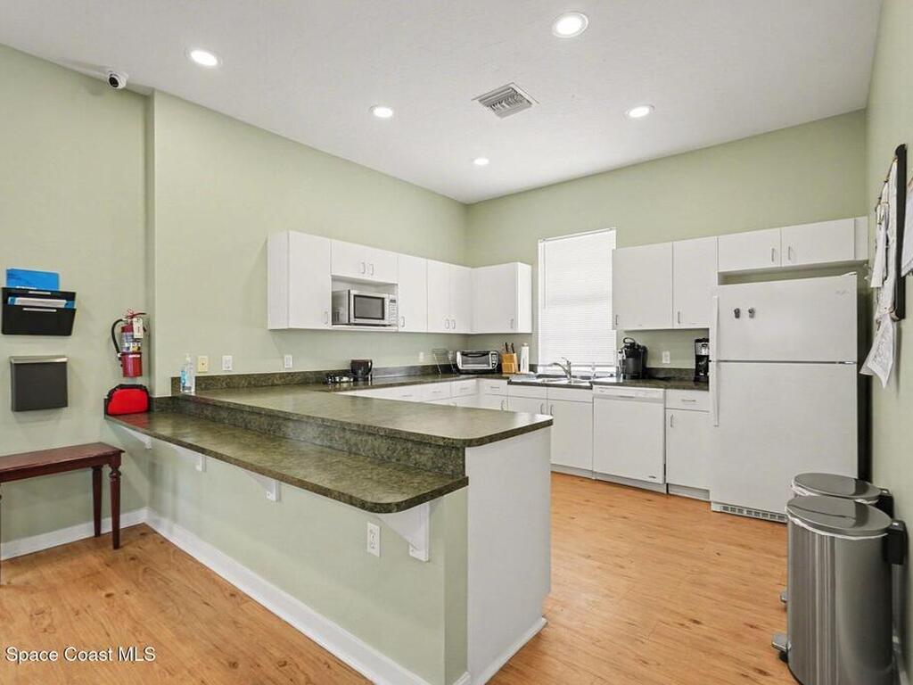 4220 Alamanda Key Drive, Melbourne, FL 32901