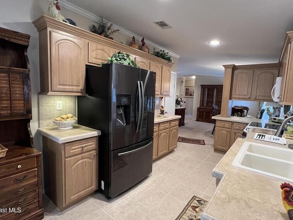 621 Puffin Drive, Barefoot Bay, FL 32976