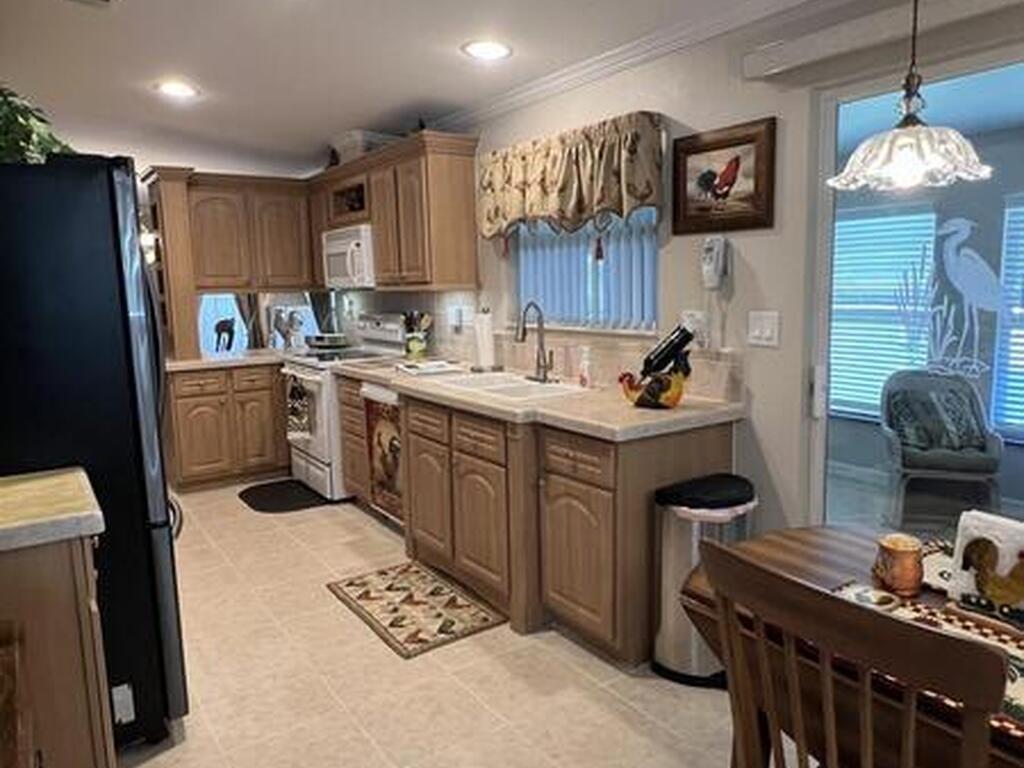 621 Puffin Drive, Barefoot Bay, FL 32976