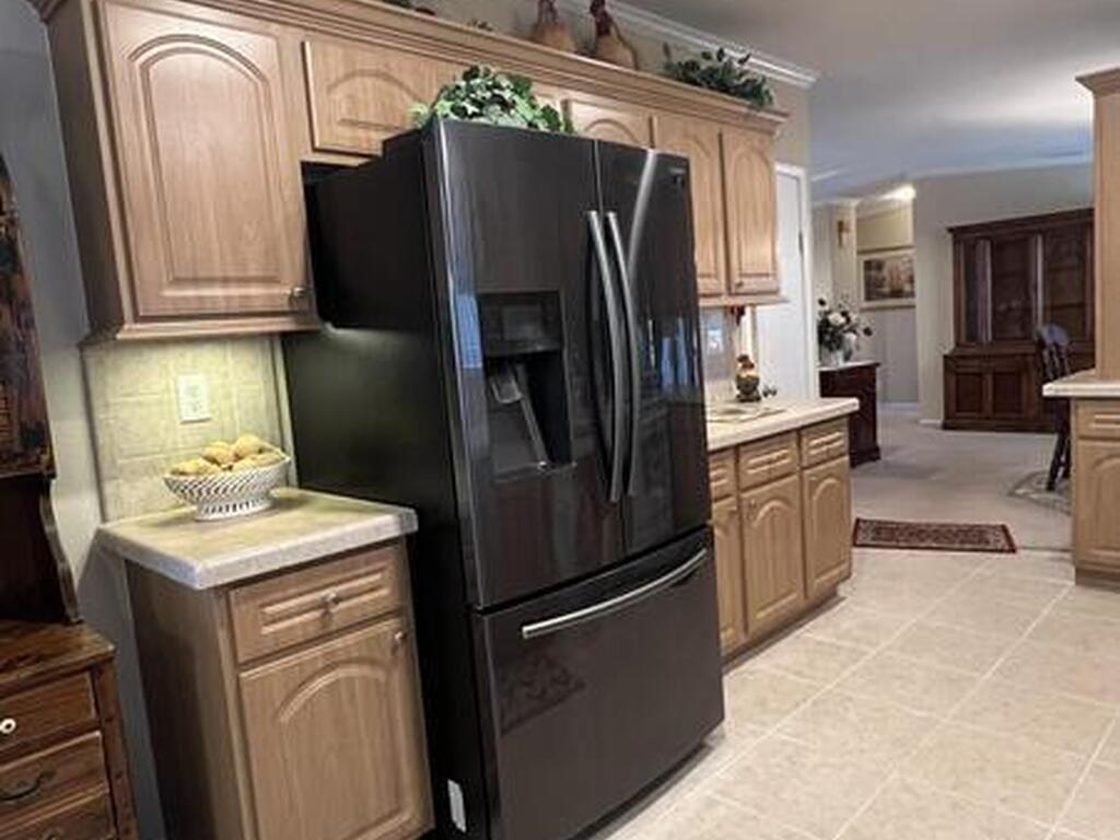 621 Puffin Drive, Barefoot Bay, FL 32976