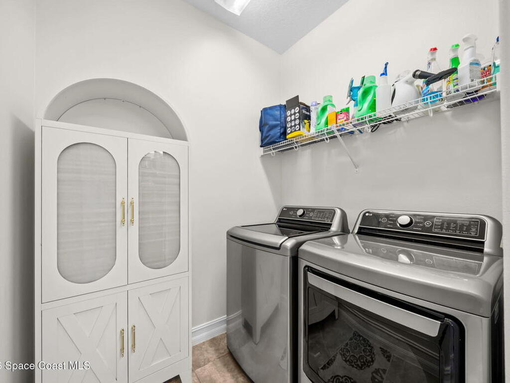 8112 Strom Park Drive, Melbourne, FL 32940