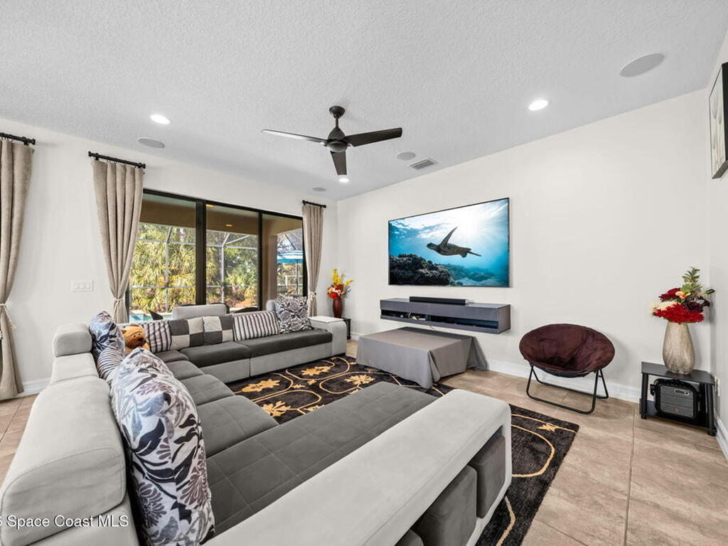 8112 Strom Park Drive, Melbourne, FL 32940