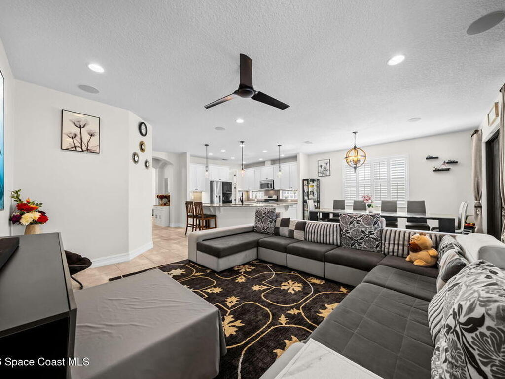 8112 Strom Park Drive, Melbourne, FL 32940