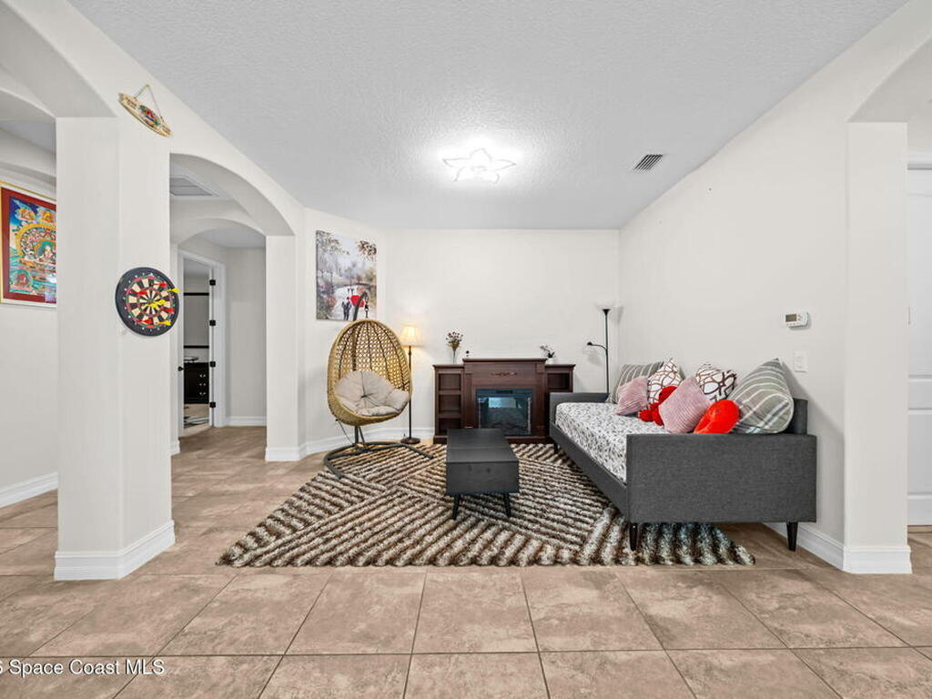 8112 Strom Park Drive, Melbourne, FL 32940