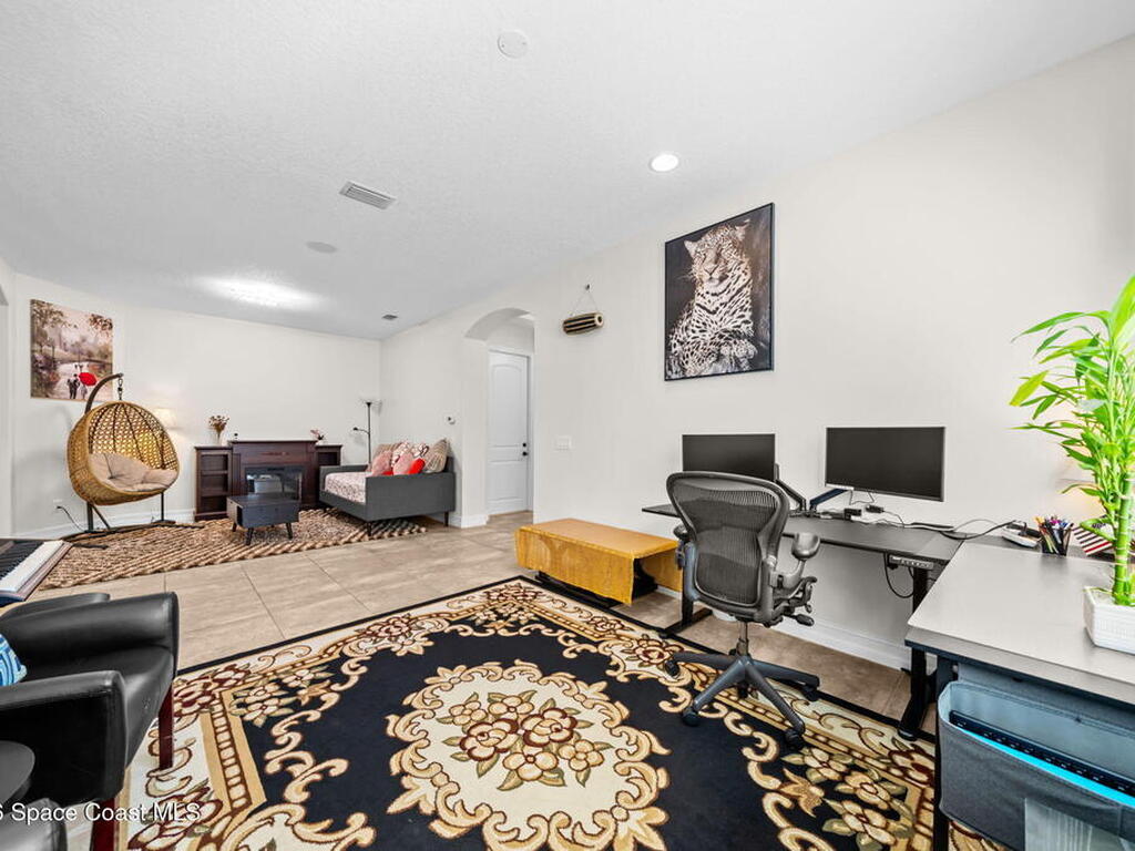 8112 Strom Park Drive, Melbourne, FL 32940